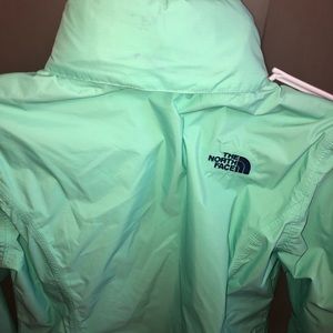 THE NORTH FACE windbreaker